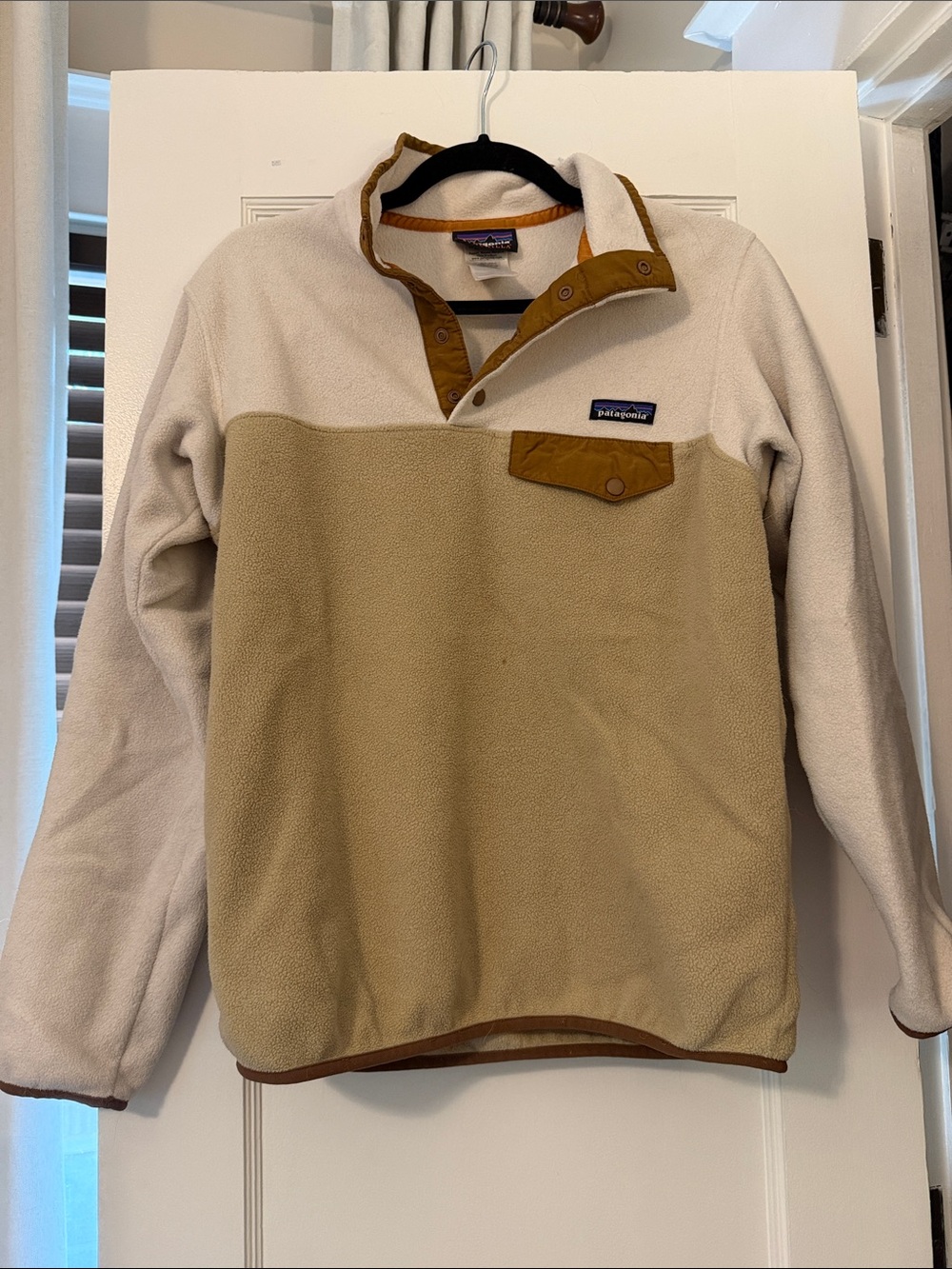 Patagonia Two-Tone Crewneck Fleece — Cream & Tan